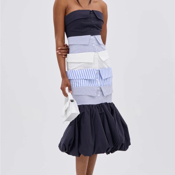 AKIRA Dresses & Skirts - LOST IN THE CITY LAYERED POPLIN MIDI DRESS - S